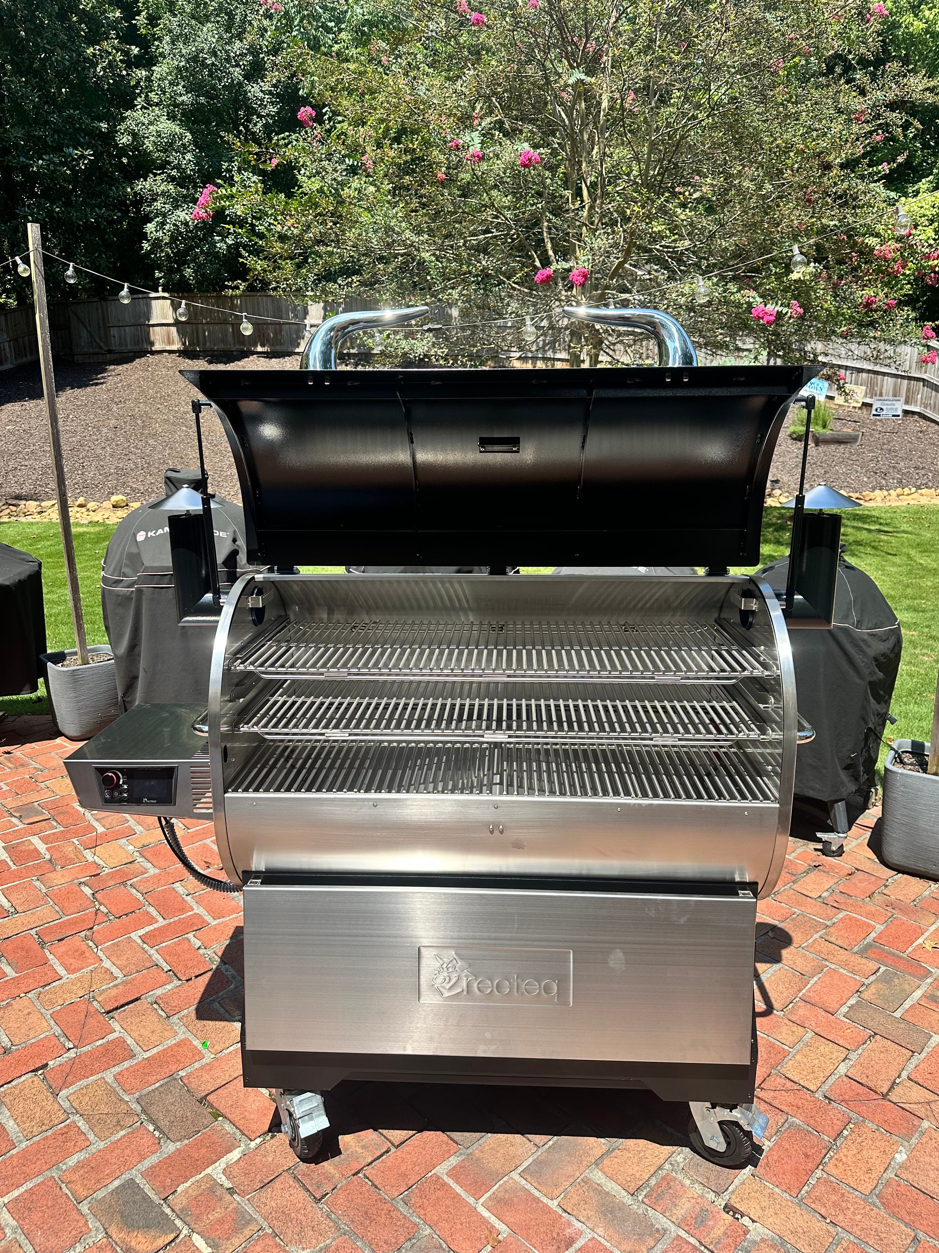 How to get more smoke in your pellet smoker or gas grill